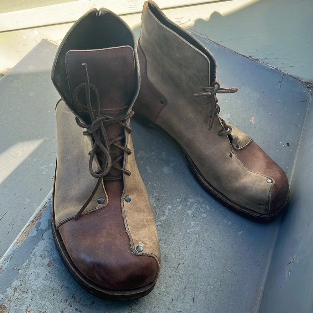 CYDWOQ Men’s size 44 (about 10.5) brown leather boots, GUC